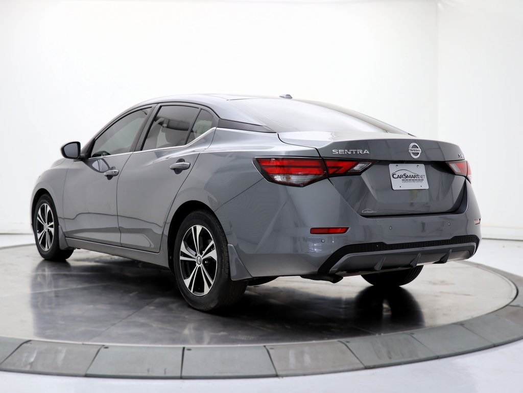 Vehicle image 14 of 52