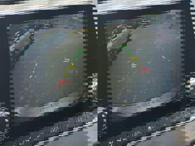 Vehicle image 19 of 35