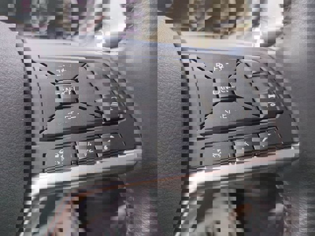 Vehicle image 23 of 35