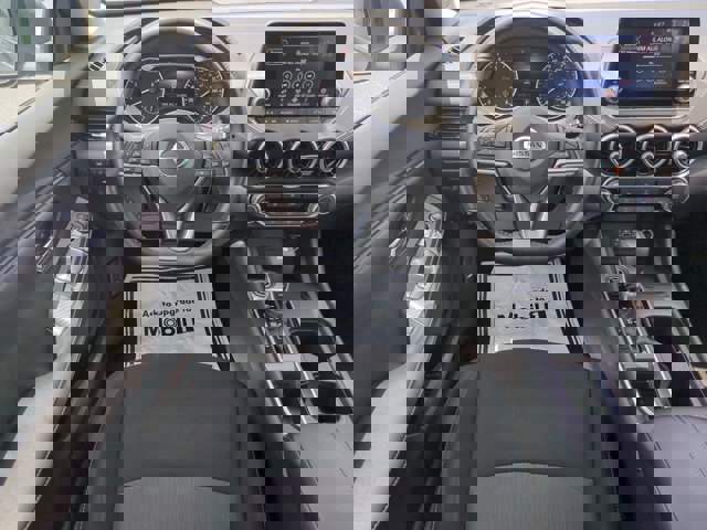 Vehicle image 15 of 35