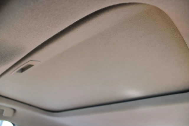Vehicle image 20 of 40