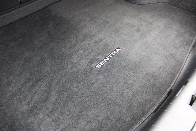 Vehicle image 34 of 40