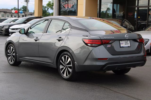 Vehicle image 6 of 40