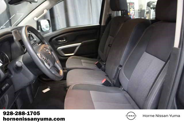 Vehicle image 7 of 15