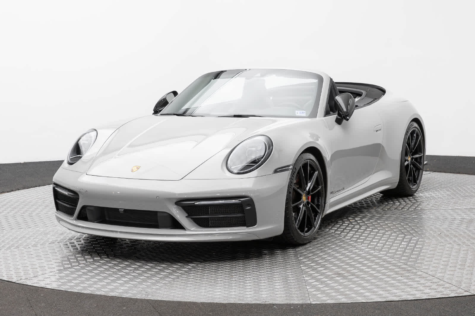 2022 Porsche 911 Image 3 of 78