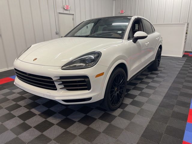 2022 Porsche Cayenne S Image 1 of 25