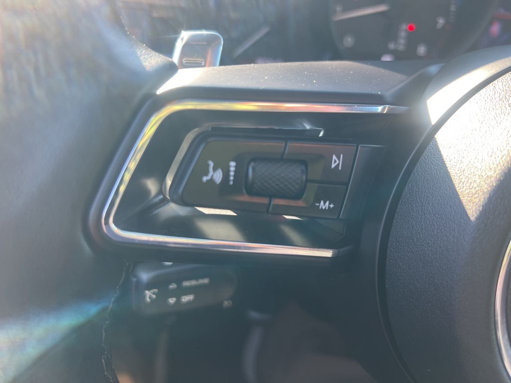 2022 Porsche Macan Base Image 59 of 59