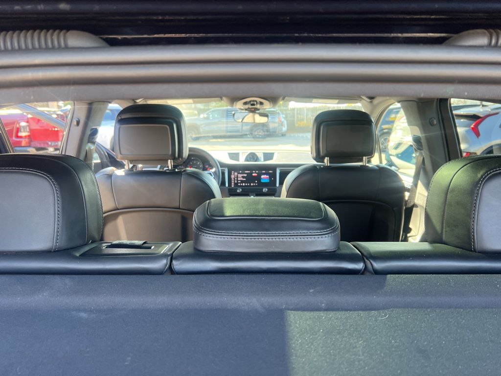 2022 Porsche Macan Base Image 57 of 59