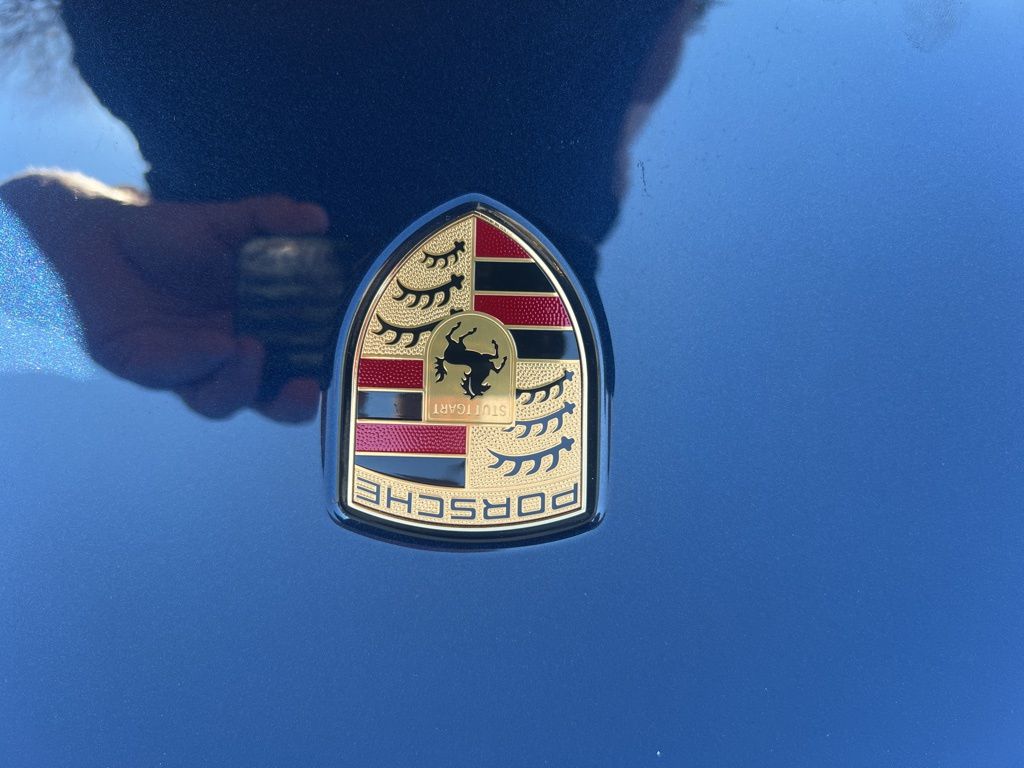 2022 Porsche Macan Base Image 47 of 59