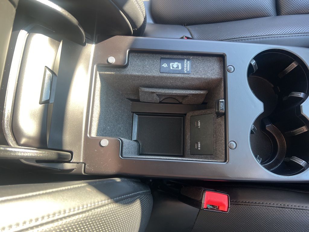 2022 Porsche Macan Base Image 52 of 59