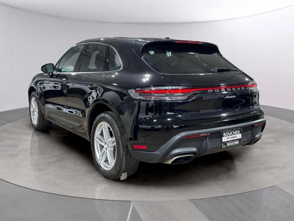 2022 Porsche Macan Base Image 7 of 29