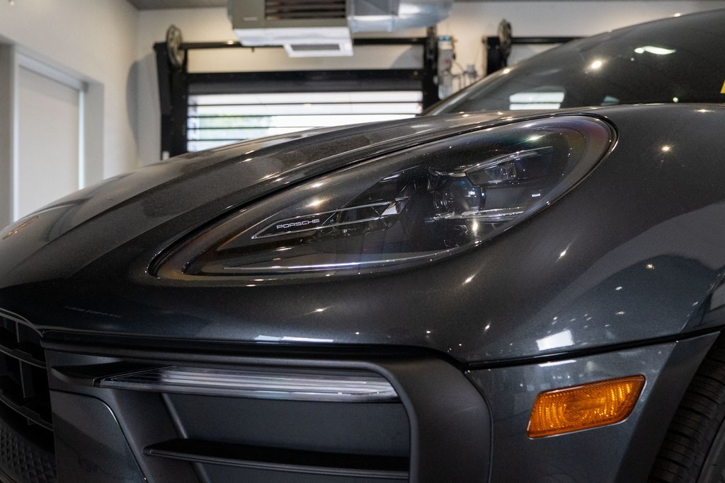 2022 Porsche Macan Base Image 38 of 38