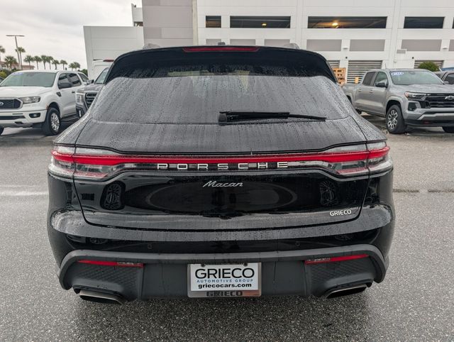 2022 Porsche Macan Base Image 6 of 23
