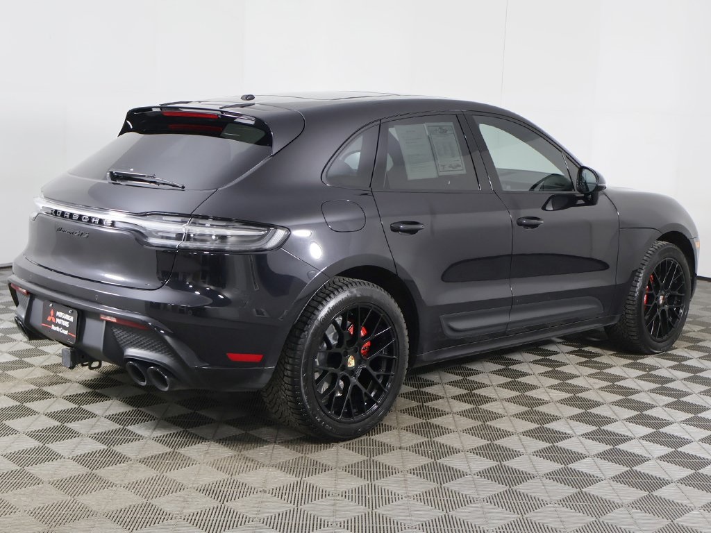 2022 Porsche Macan GTS Image 8 of 64