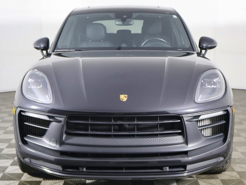 2022 Porsche Macan GTS Image 3 of 64