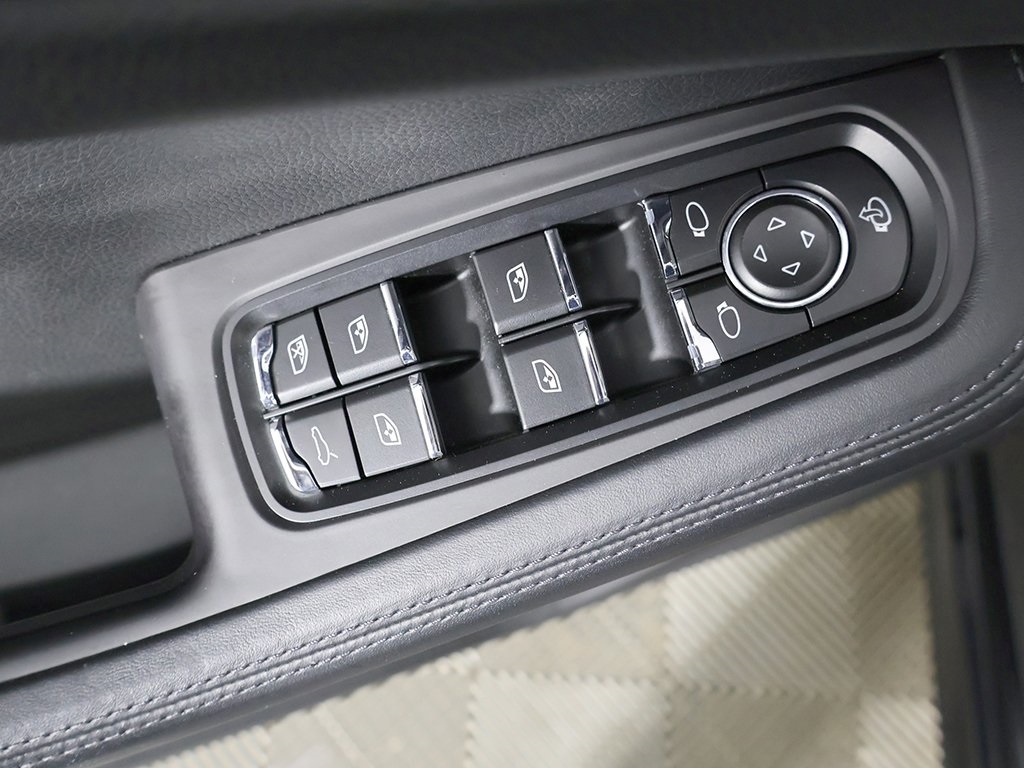 2022 Porsche Macan GTS Image 59 of 64