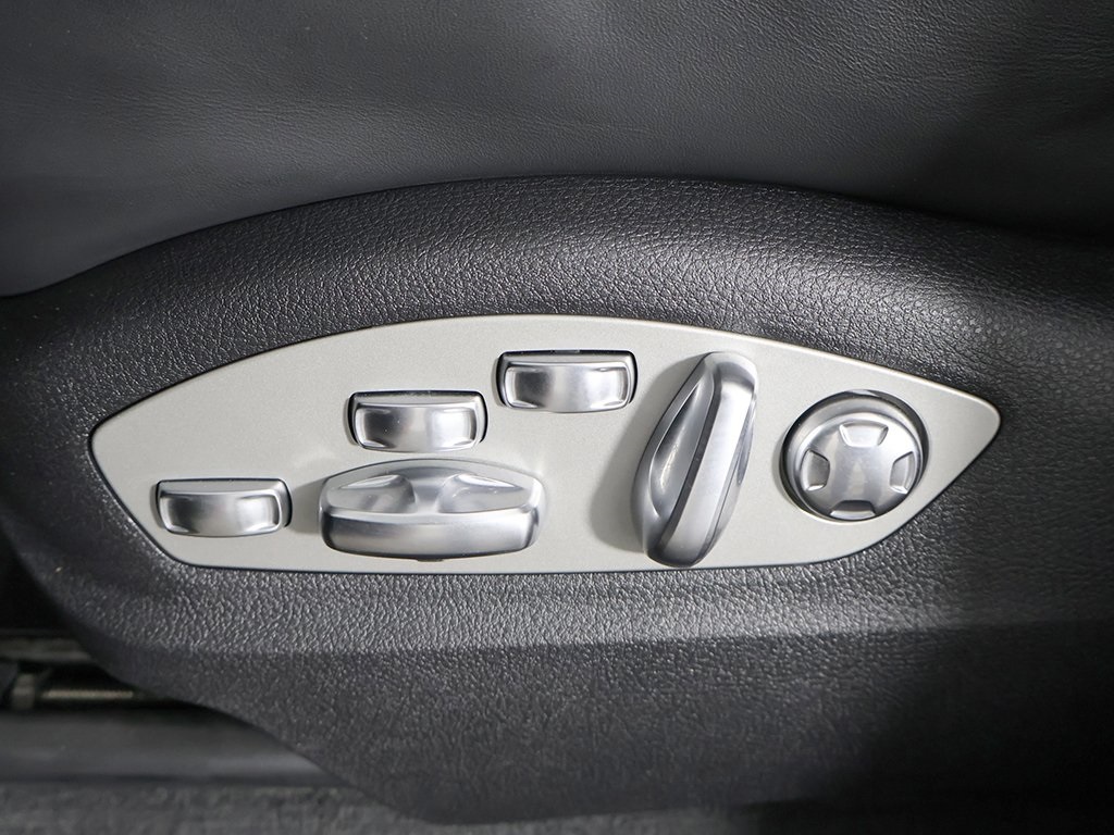 2022 Porsche Macan GTS Image 45 of 64