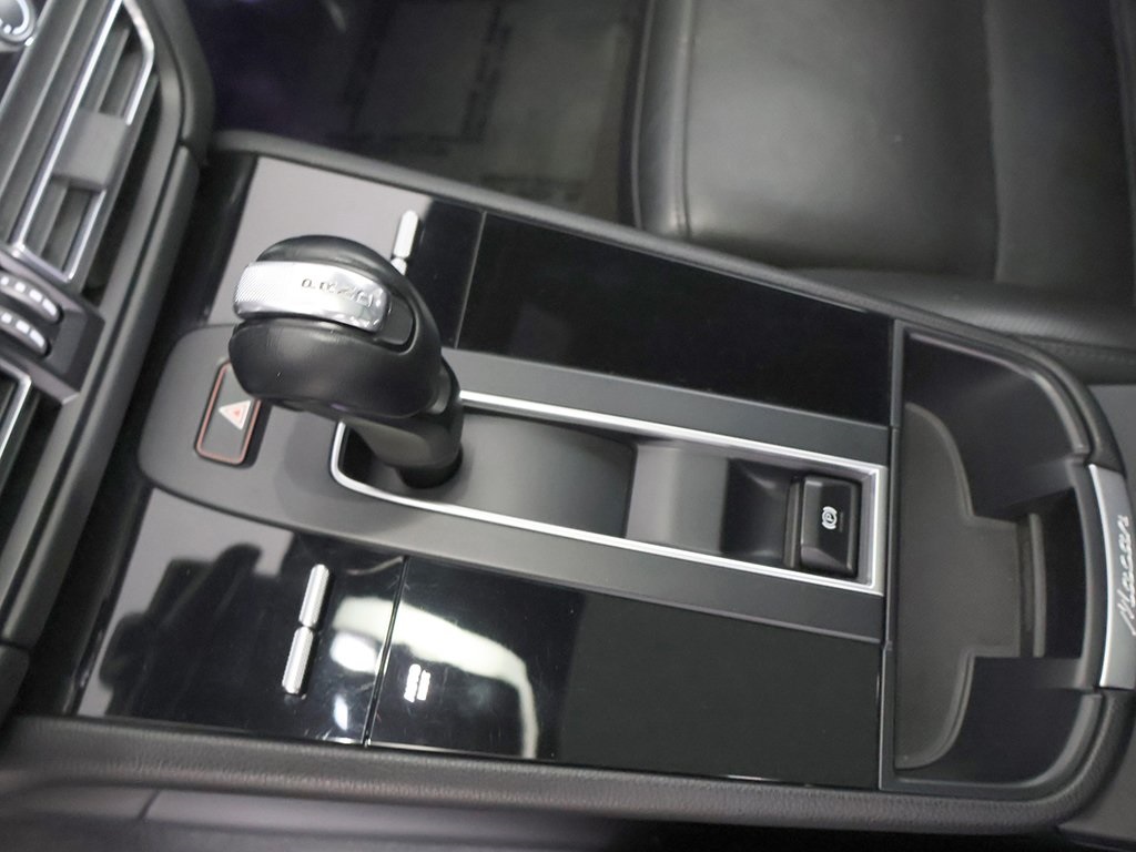 2022 Porsche Macan GTS Image 34 of 64