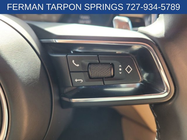 2022 Porsche Macan S Image 28 of 34