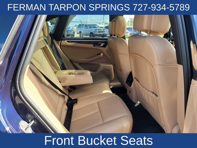 2022 Porsche Macan S Image 15 of 34