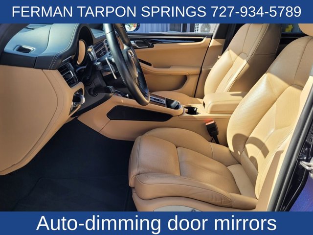 2022 Porsche Macan S Image 17 of 34