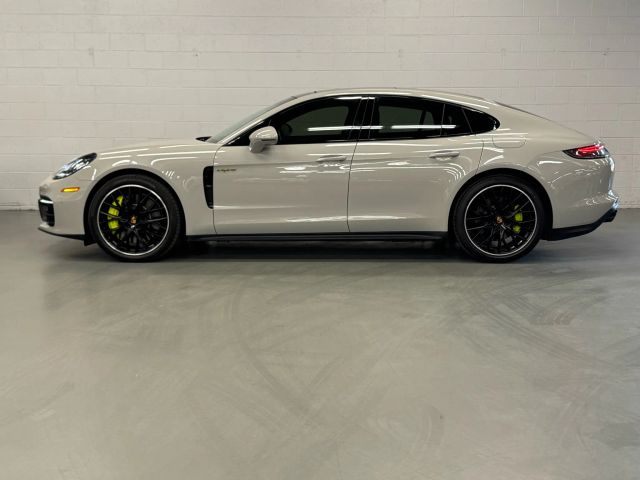 Vehicle image 8 of 33