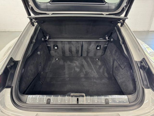 Vehicle image 13 of 33
