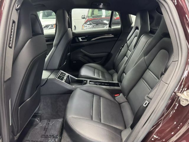 Vehicle image 22 of 39