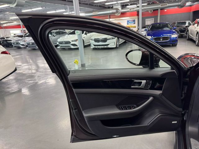 Vehicle image 29 of 39