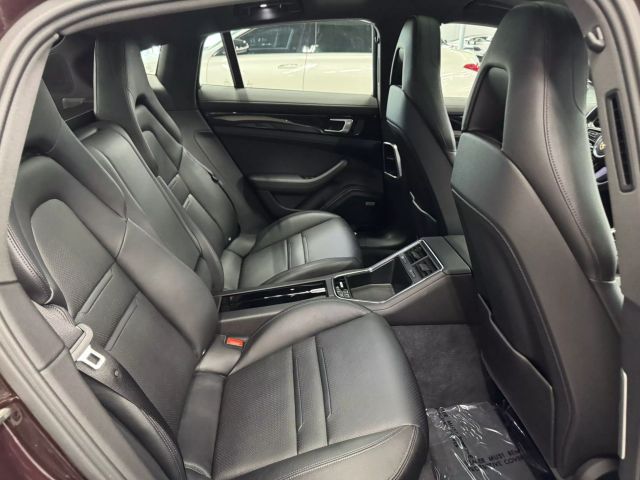 Vehicle image 17 of 39