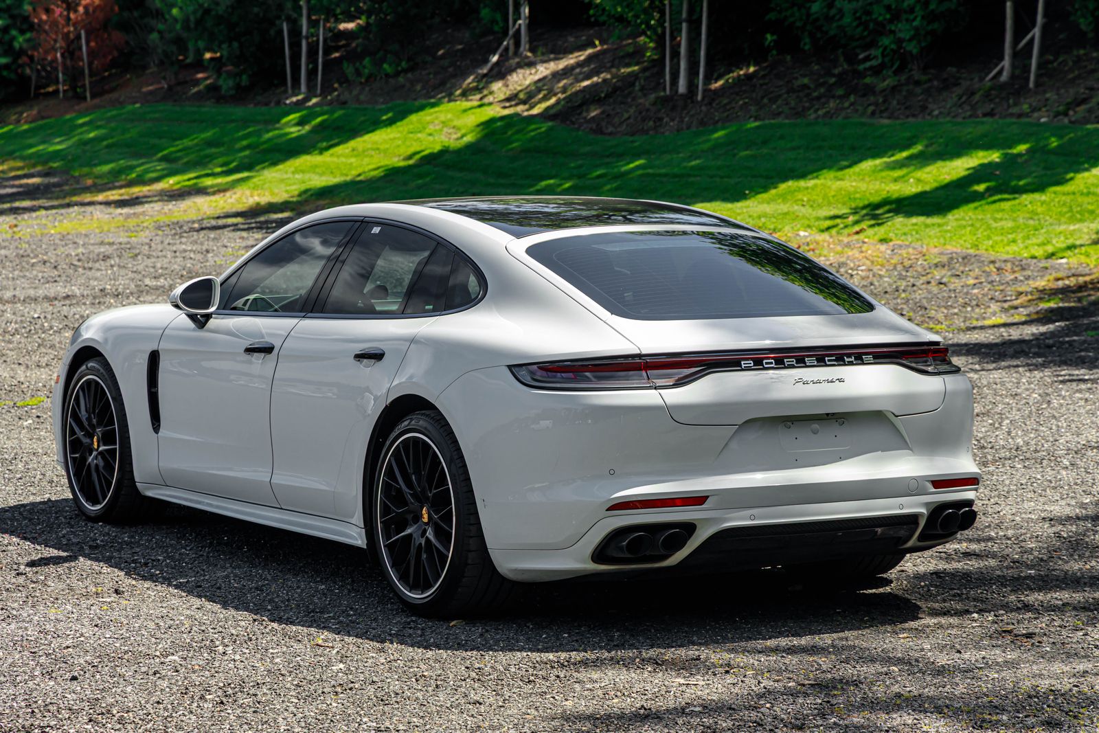 2022 Porsche Panamera Base Image 11 of 24