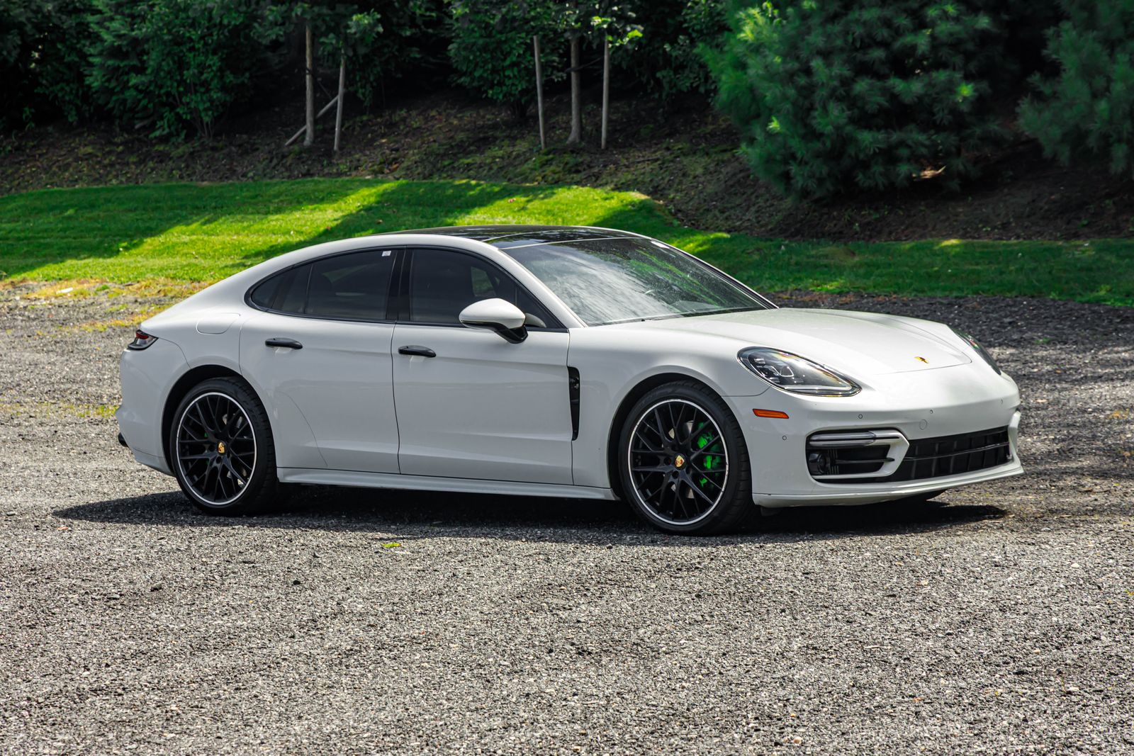 2022 Porsche Panamera Base Image 5 of 24