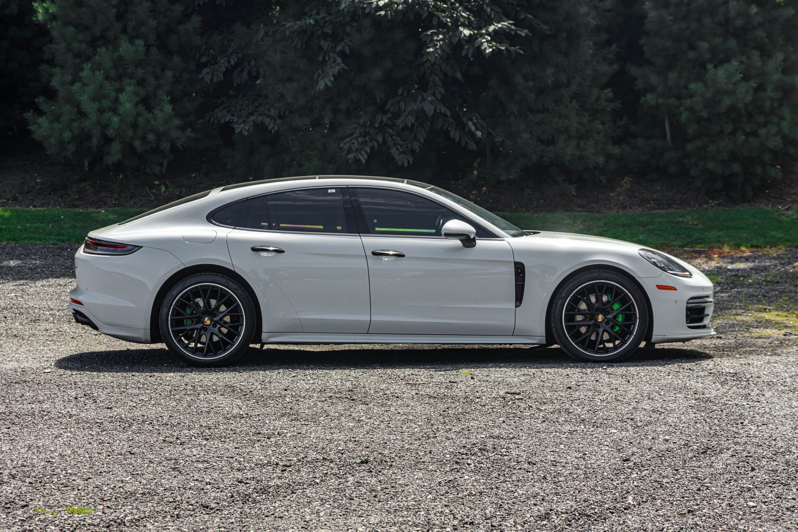 2022 Porsche Panamera Base Image 6 of 24