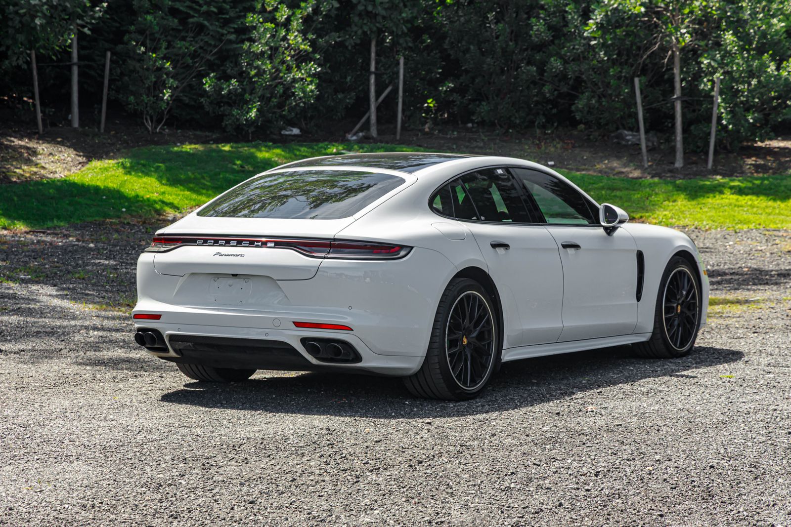 2022 Porsche Panamera Base Image 8 of 24