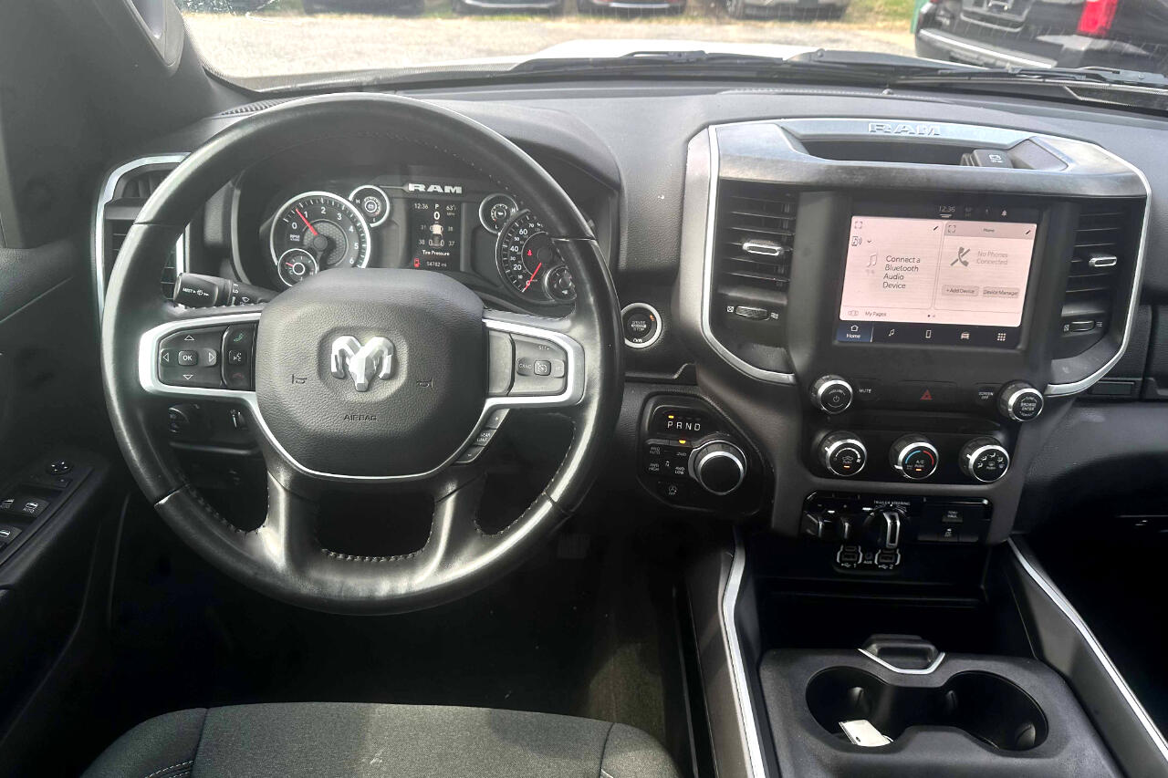 Vehicle image 12 of 24