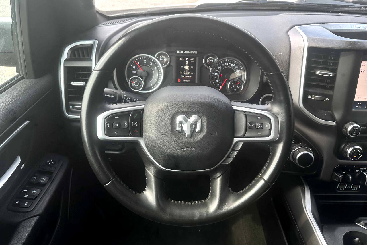 Vehicle image 13 of 24