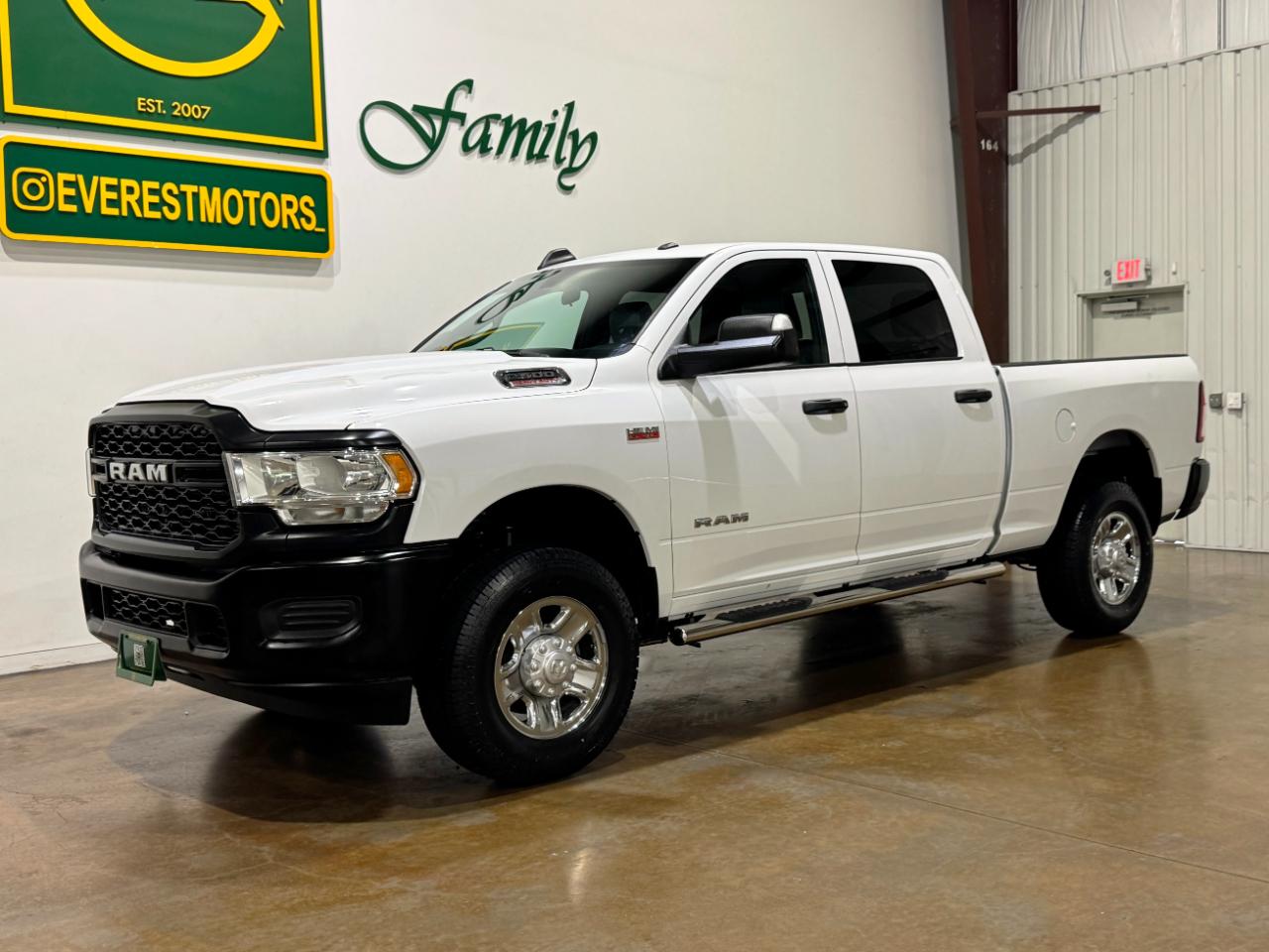 2022 Ram 2500 Tradesman Image 1 of 70