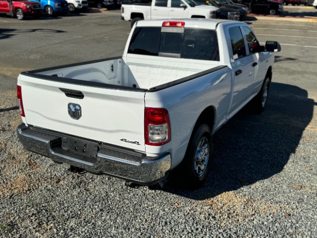 Vehicle image 11 of 25