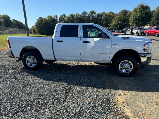 Vehicle image 9 of 25