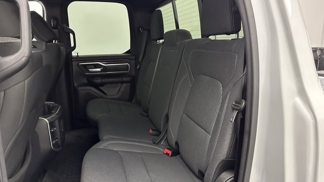 Vehicle image 11 of 41