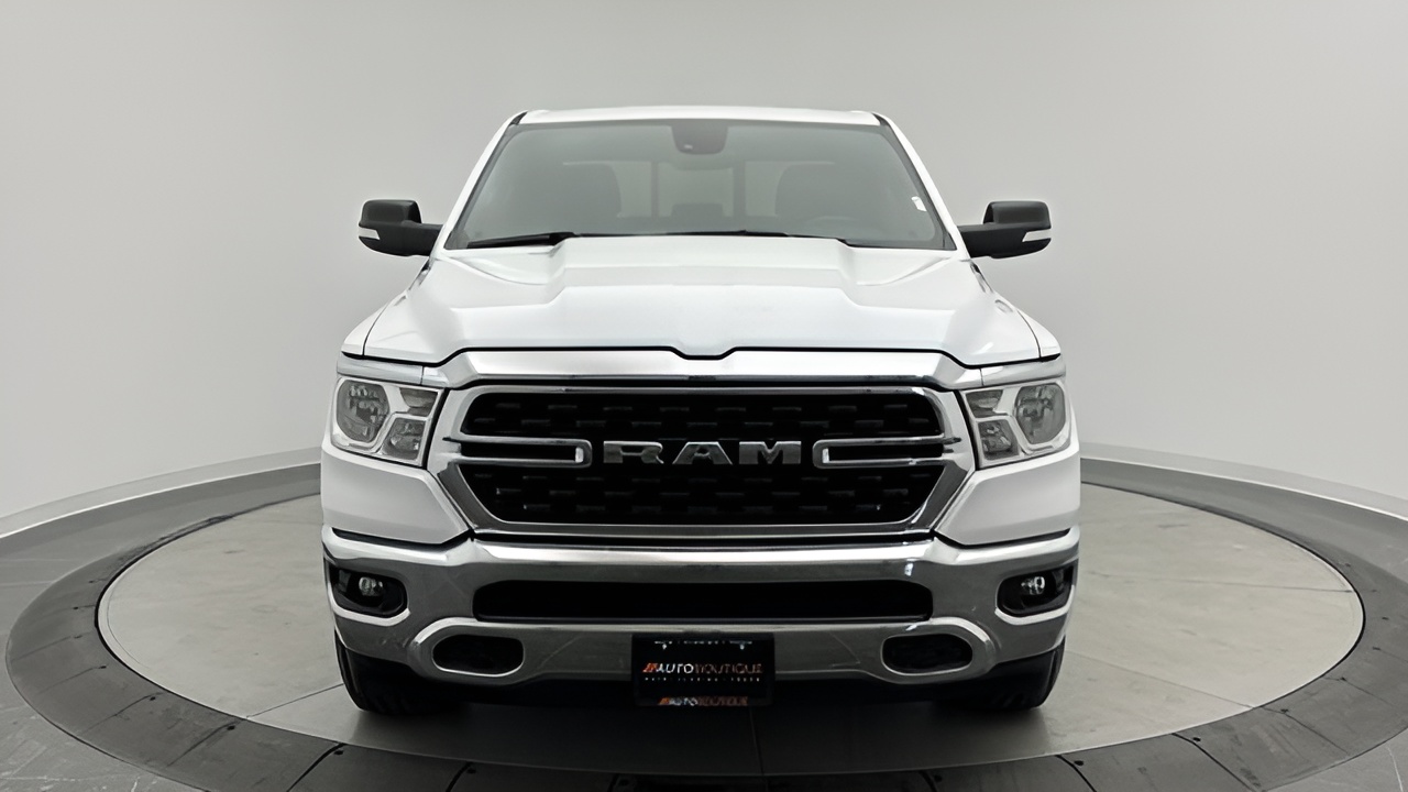 Vehicle image 37 of 41