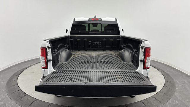 Vehicle image 7 of 41