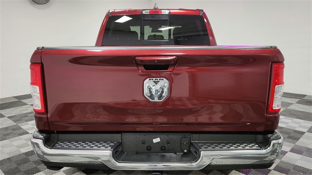 Vehicle image 34 of 50