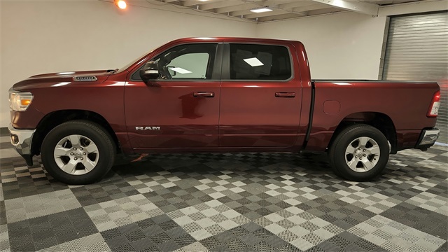 Vehicle image 18 of 50