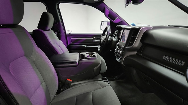 Vehicle image 47 of 50