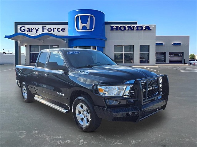 2022 Ram 1500 Big Horn Image 2 of 28