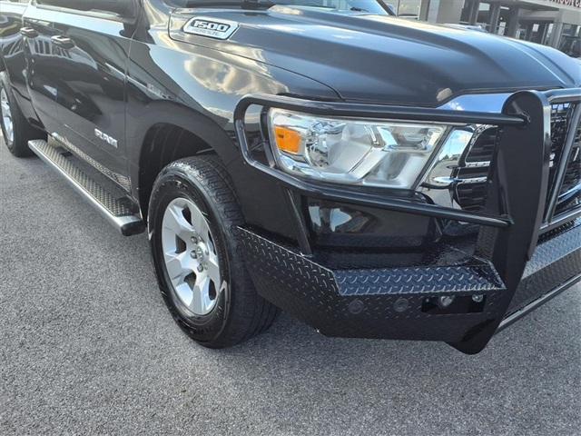 2022 Ram 1500 Big Horn Image 3 of 28