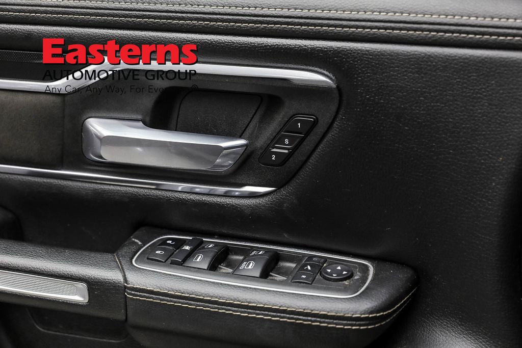 Vehicle image 54 of 66