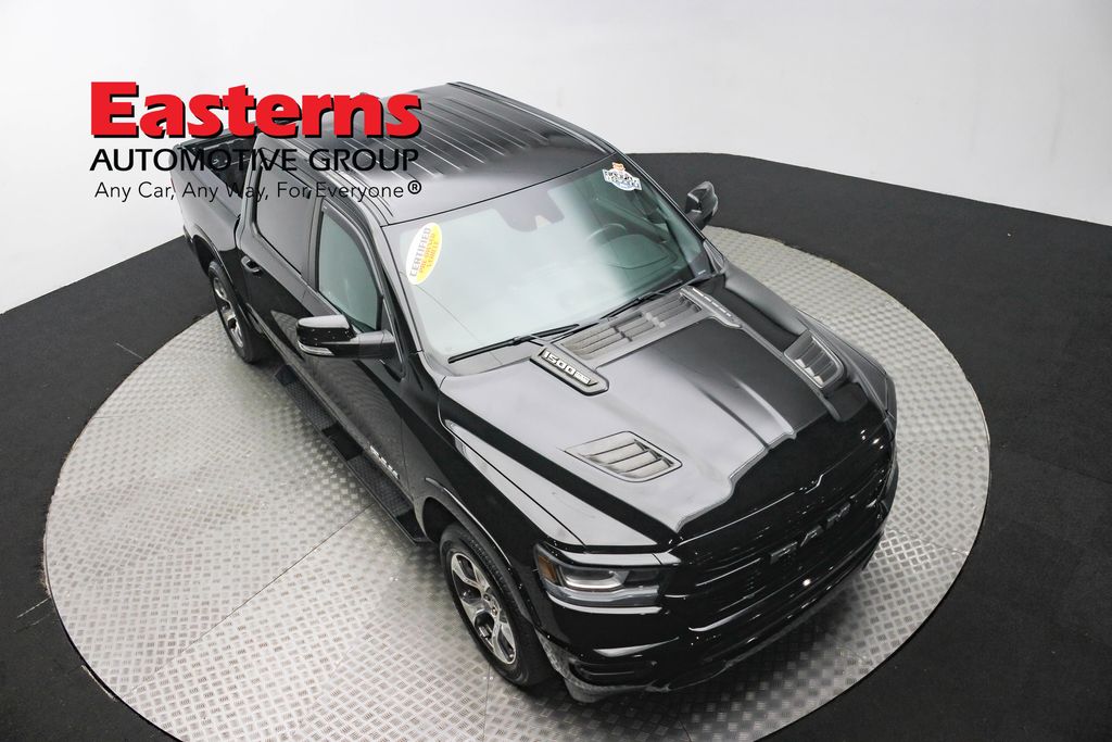 Vehicle image 10 of 66