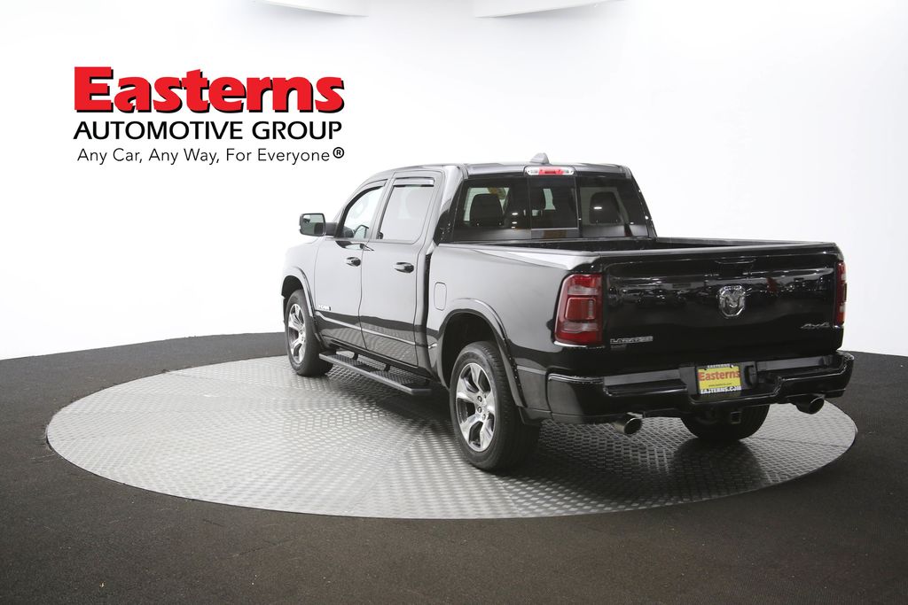 Vehicle image 37 of 66